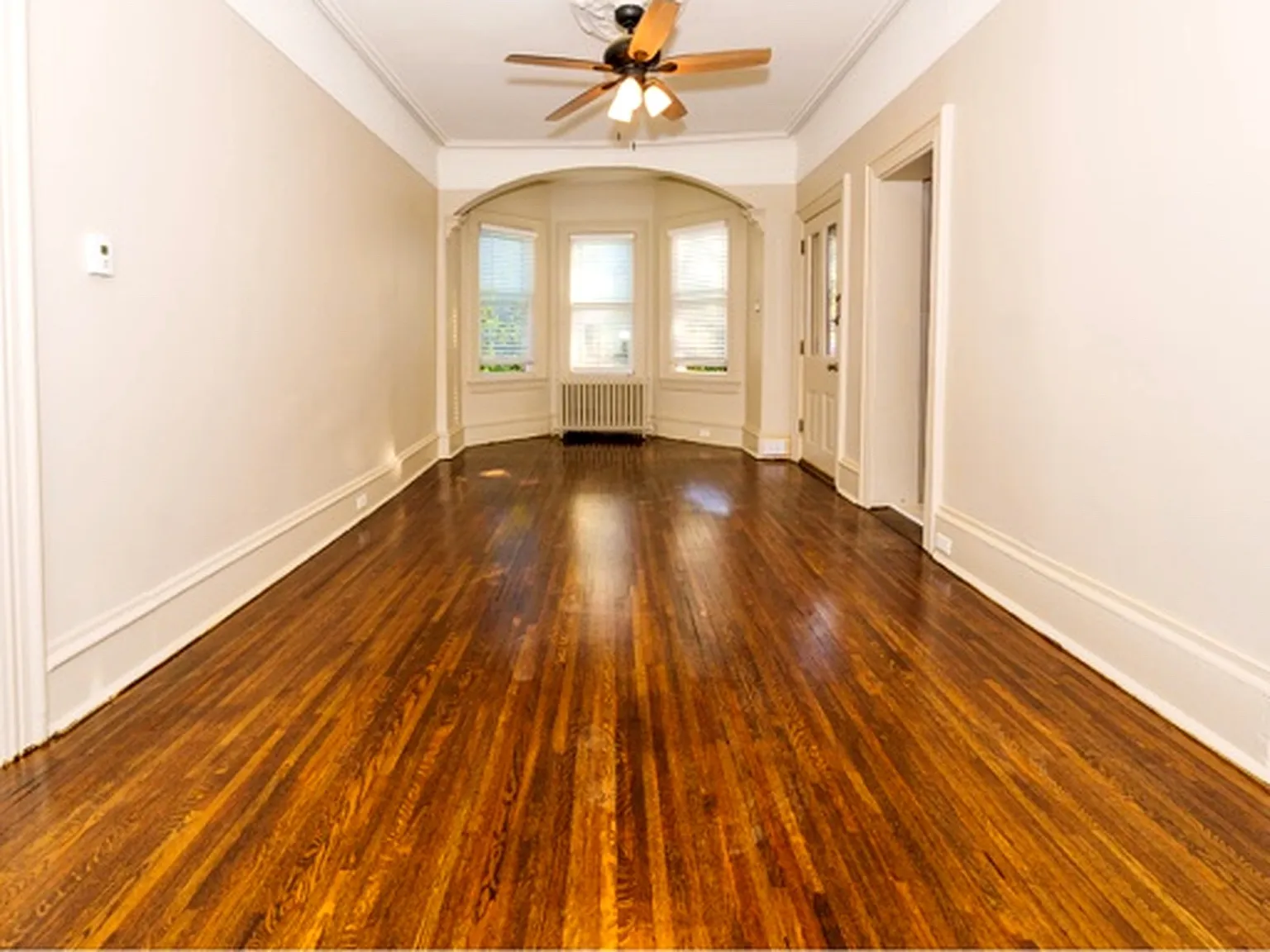 102 E Park Ave — Photo 3