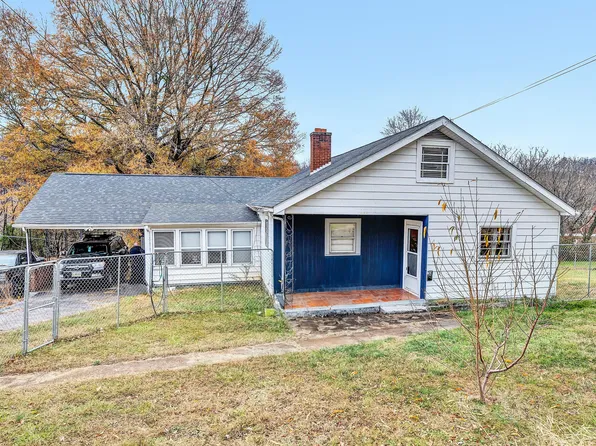 1414 Daniels Creek Rd, Collinsville, VA 24078