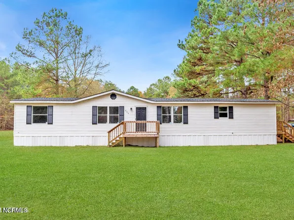 606 Dunbar Woods Road, Battleboro, NC 27809