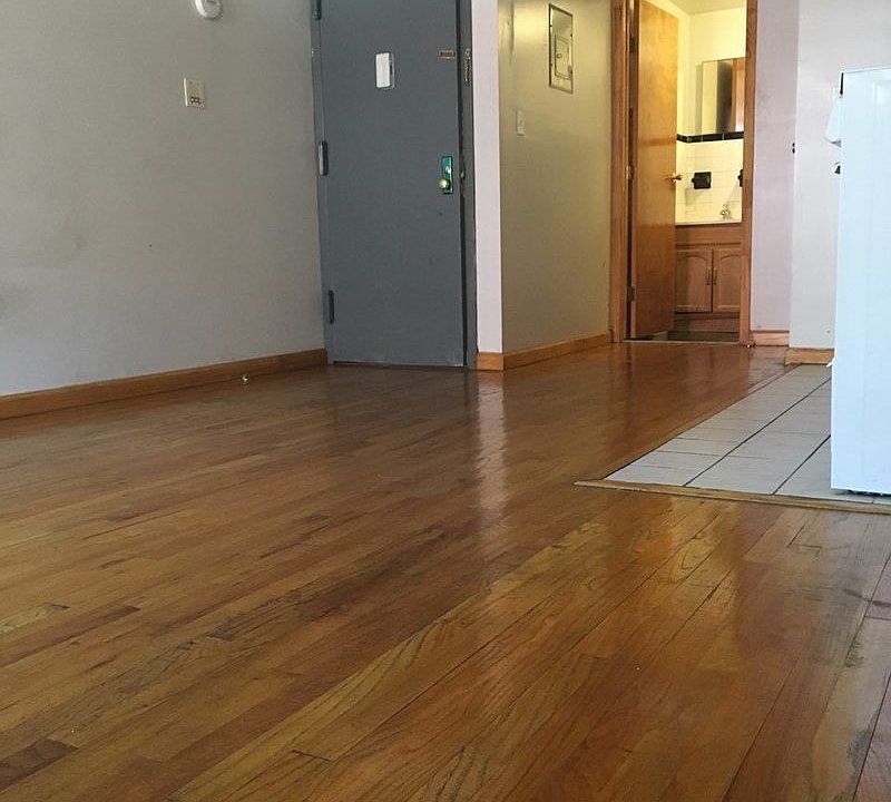 2nd image of 1799 Lexington Ave APT 4C