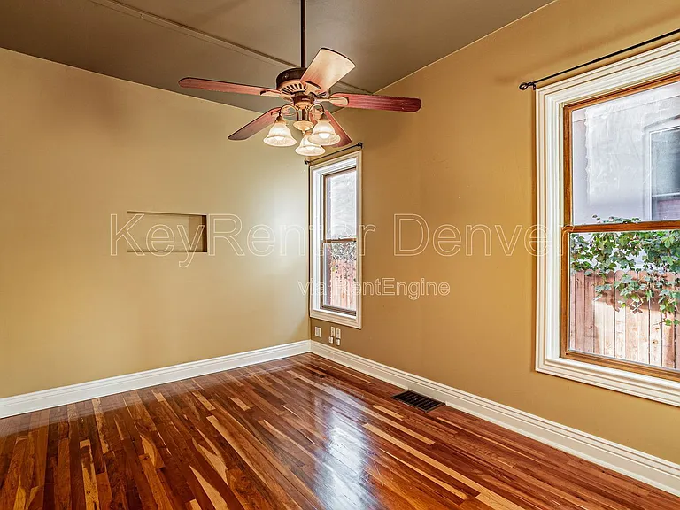 2105 W 31st Ave — Photo 17