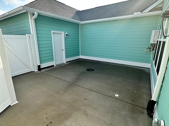 2nd image of 2505 Blue Crane Cir #102