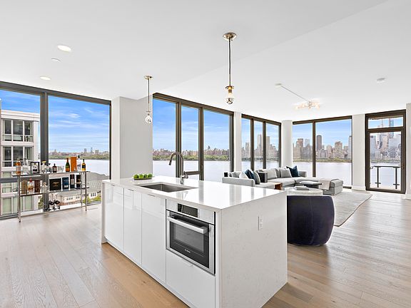 2nd image of 9 Avenue At Port Imperial APT 1106
