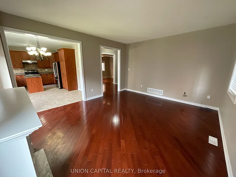 54 Kindy St — Photo 9