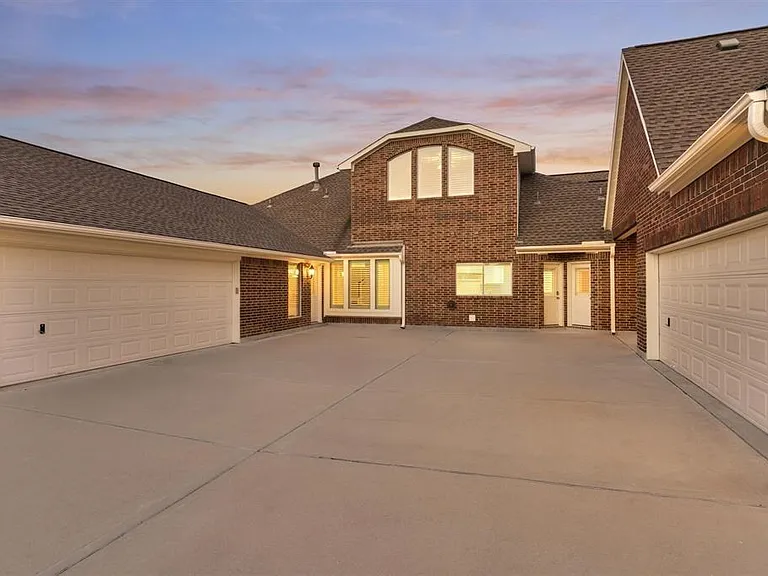 20806 E Cameron Ridge Dr — Photo 37