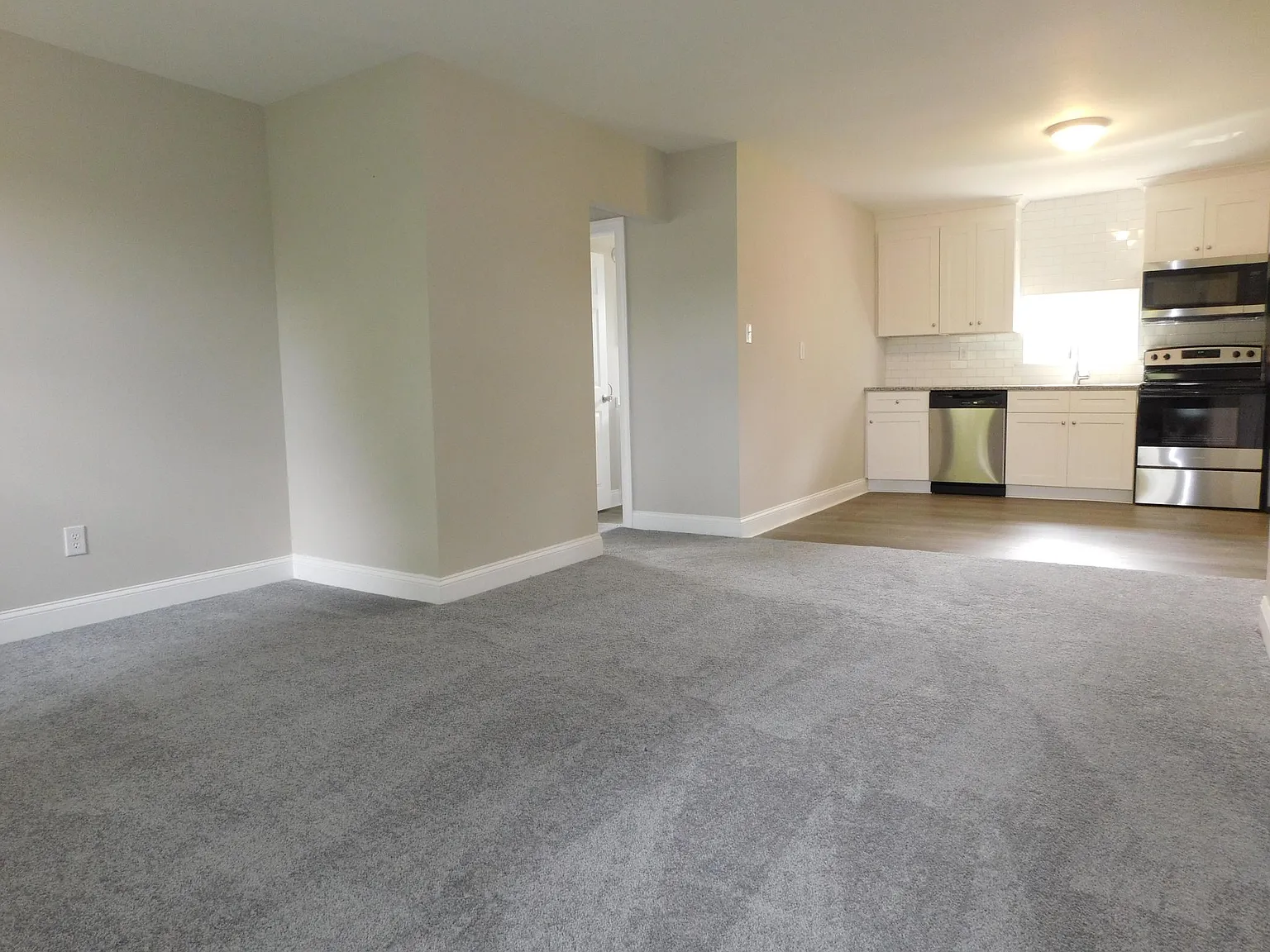 2 bed, 950 sqft, $2,095 — Photo 4