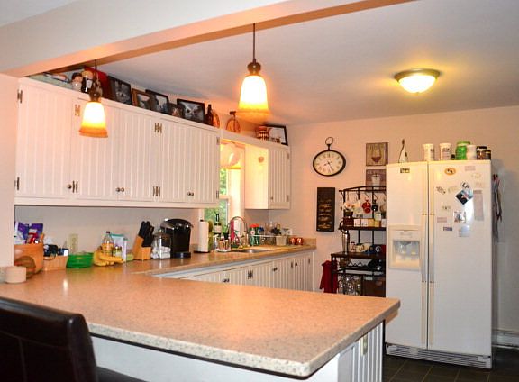 5th image of 248 Hurley Ave