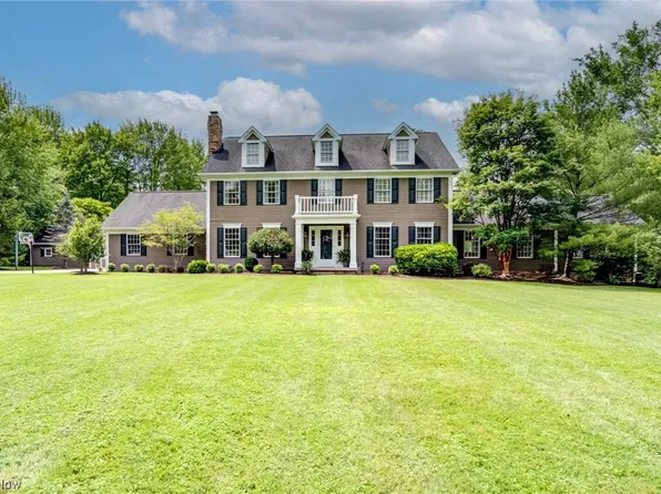 45 Grey Fox Run, Bentleyville, OH 44022
