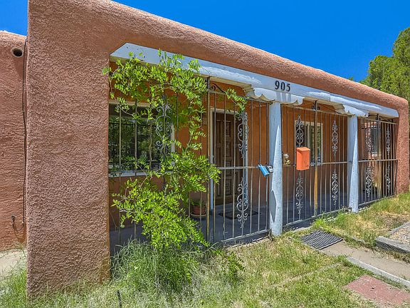 3rd image of 905 Cardenas Dr NE