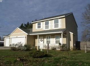 52717 Sheena Pl, Scappoose, OR 97056