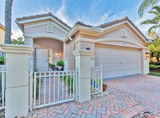 238 Conservation Dr, Weston, FL 33327