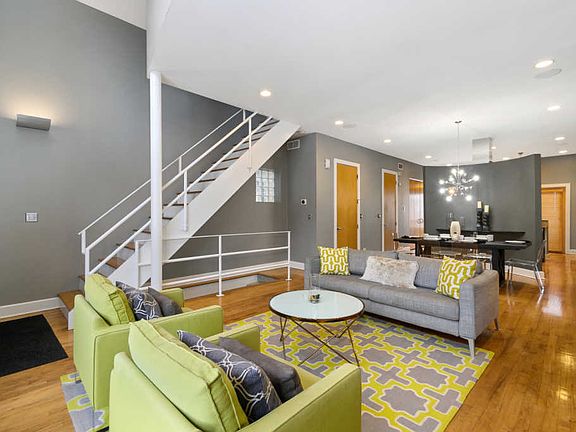 4th image of 1725 N Wolcott Ave