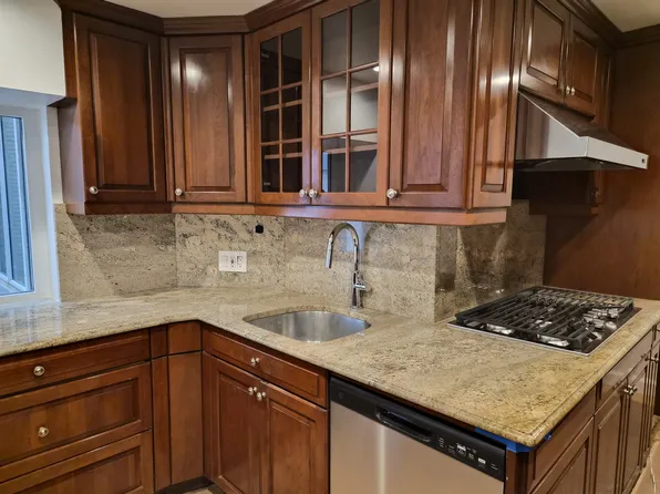 40 Central Park South image 22 of 30