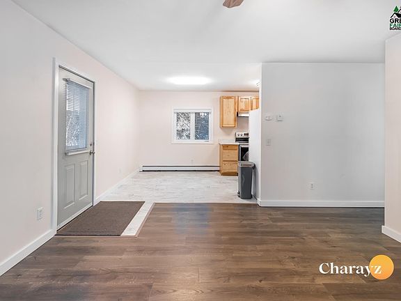 4th image of 300 Kaufman Ln
