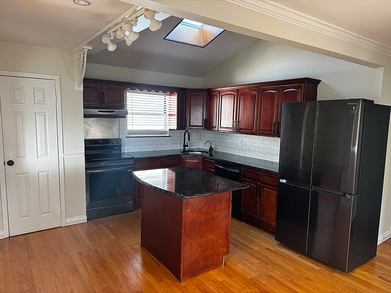 23 W Alhambra Ave #1 — Photo 13