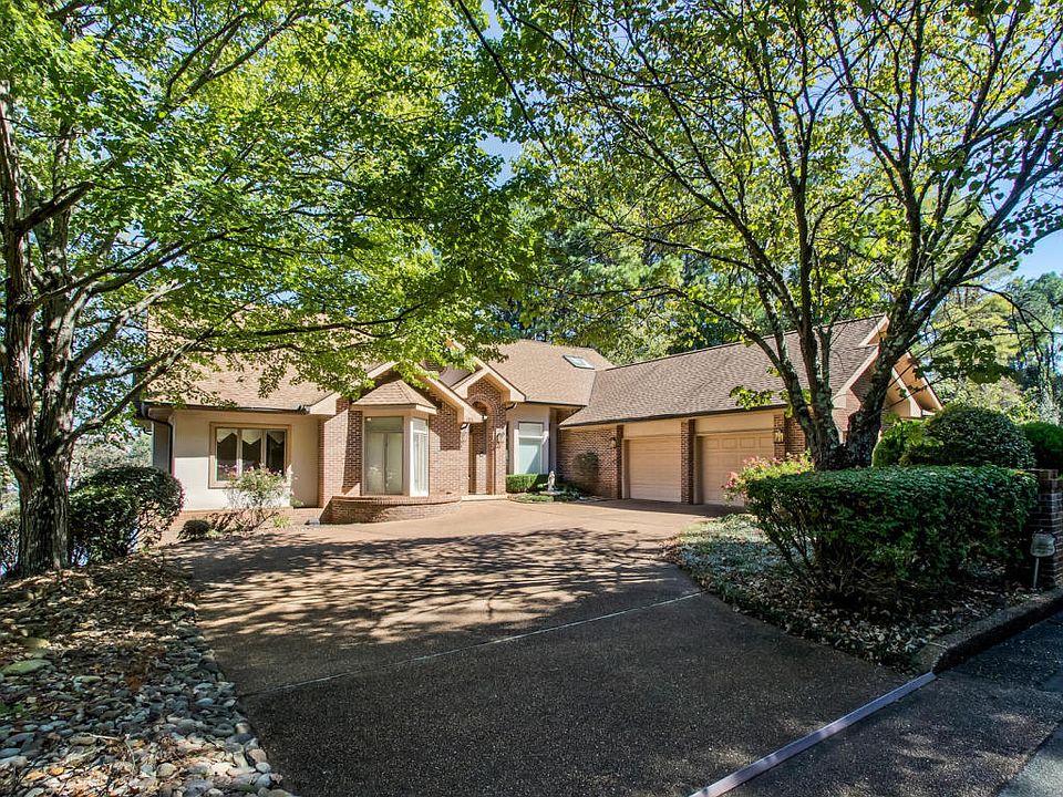 1st image of 105 Hiawassee Ln
