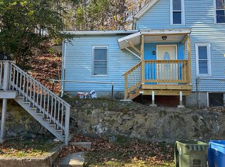 26 Vine St, Norwich, CT 06360
