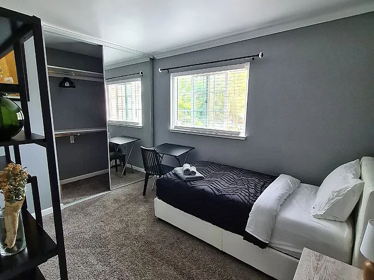 7311 Holbrook Way — Photo 9