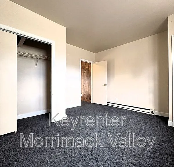 86 Mammoth Rd — Photo 6