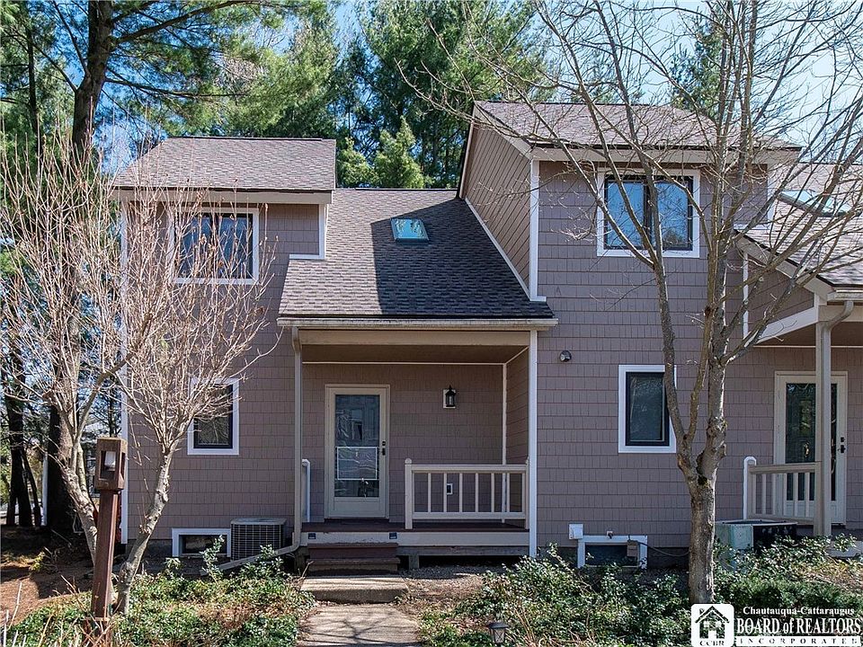1st image of 29 Elm Ln #27