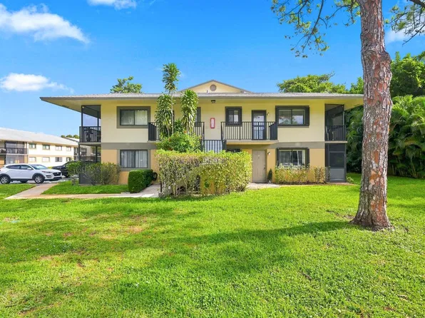 522 Trace Cir APT 212, Deerfield Beach, FL 33441