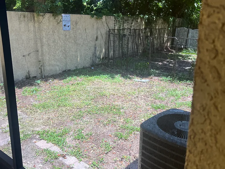 9721 N Armenia Ave — Photo 10