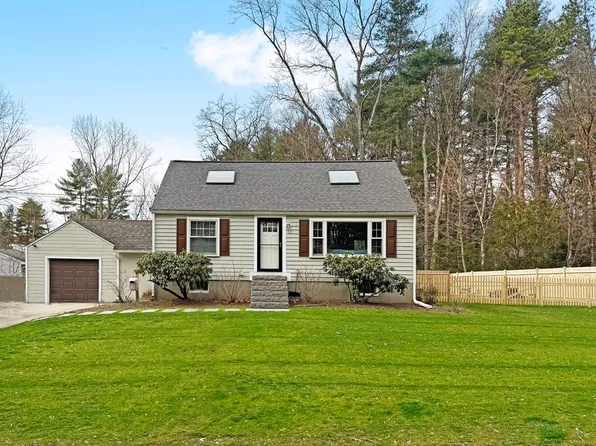 35 Robbins Rd, Sudbury, MA 01776