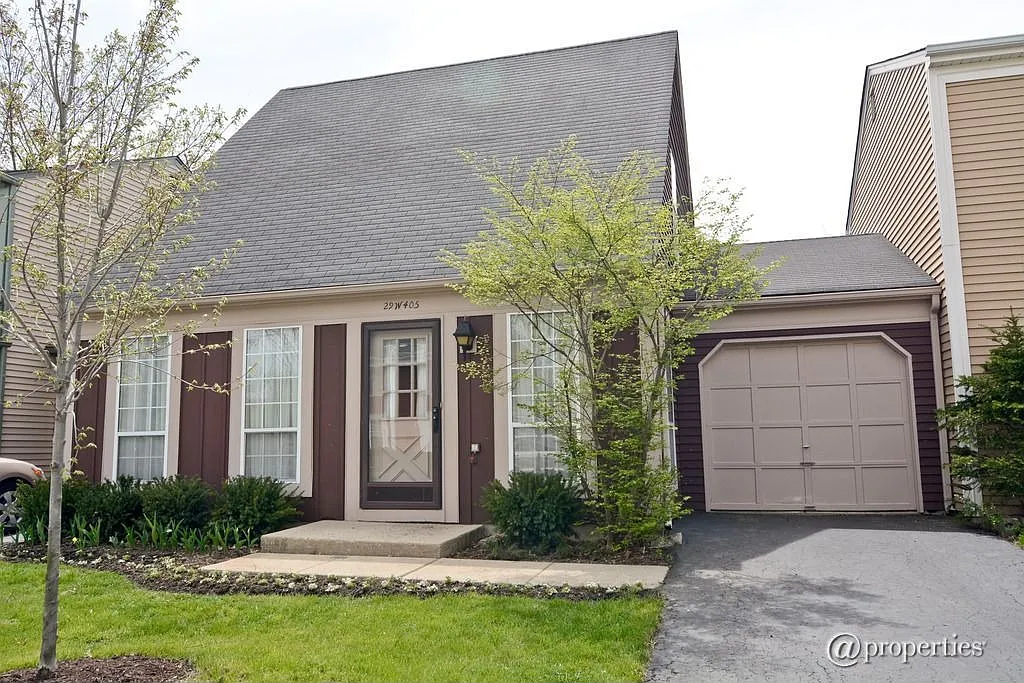 29W405 Butternut Ln photo 1
