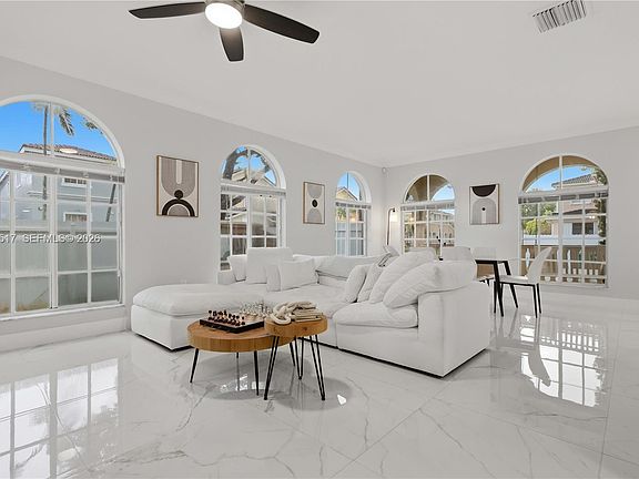5th image of 13988 SW 278th Ln
