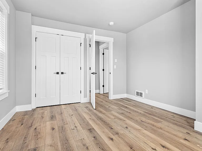 2205 Dejong Dr — Photo 28