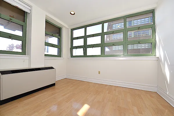 Rented by Corcoran | media 19