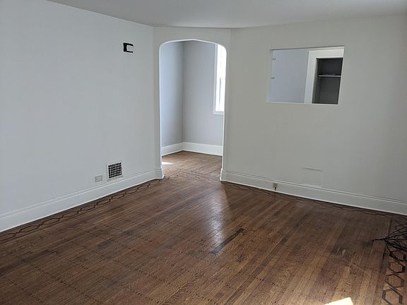 2nd image of 221 Norwood Ave #4