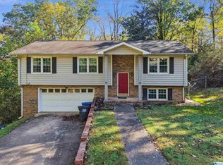 2375 Mountain Oaks Ln, Birmingham, AL 35226