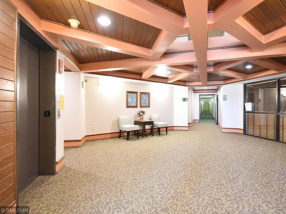 2nd image of 3440 Golfview Dr Unit 325