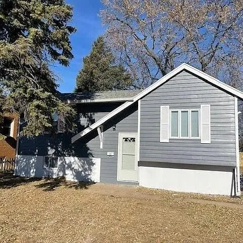 1104 Cachelin Dr Photo 1