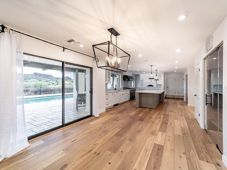 8672 N 64th Pl — Photo 15