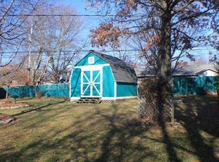 759 Hillcrest Dr, Greenwood, IN