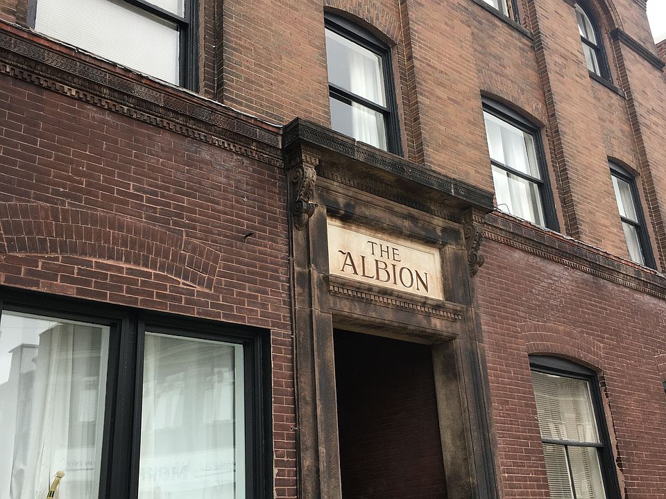 1st image of 1109 S 10th St