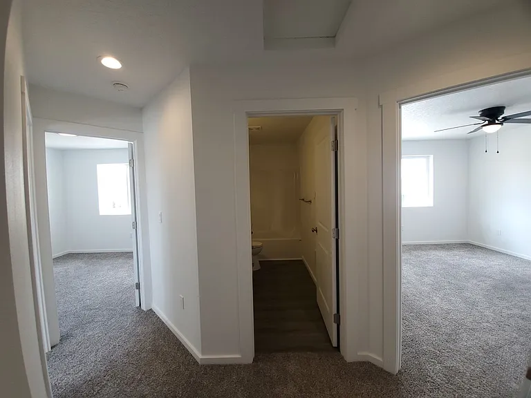304 N Handy St — Photo 8