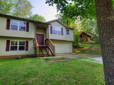 1009 Sunrise Ave, Rockaway Beach, MO, 65740