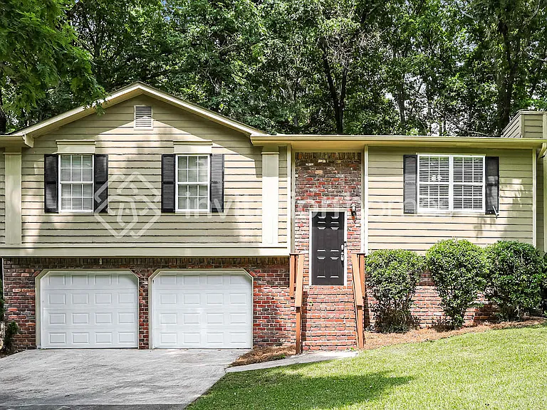 3528 W Melissa Ln — Photo 1