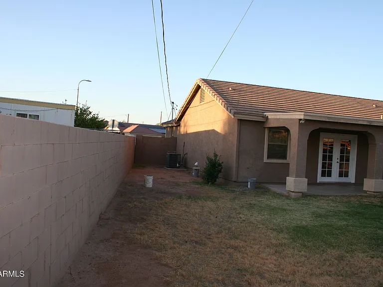 11207 W Hopi St — Photo 45