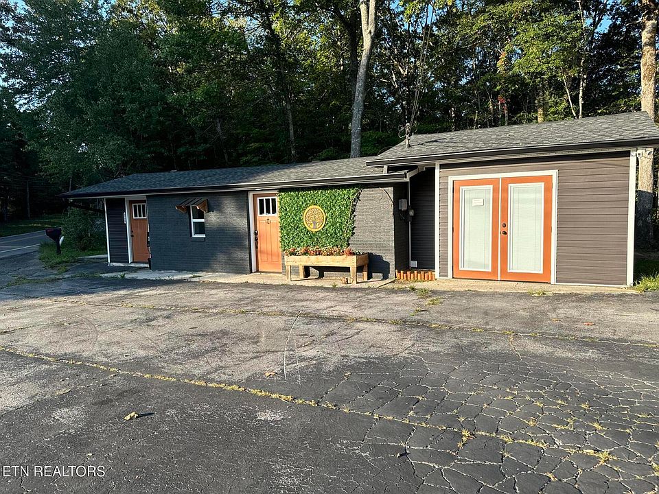 1st image of 3759 Dunbar Rd