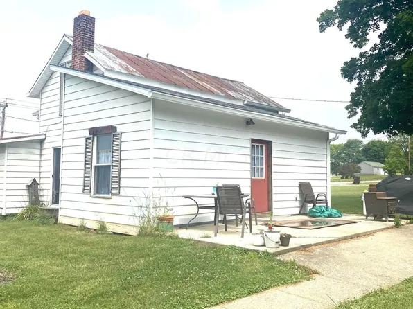 26128 Tarlton Adelphi Rd, Laurelville, OH 43135
