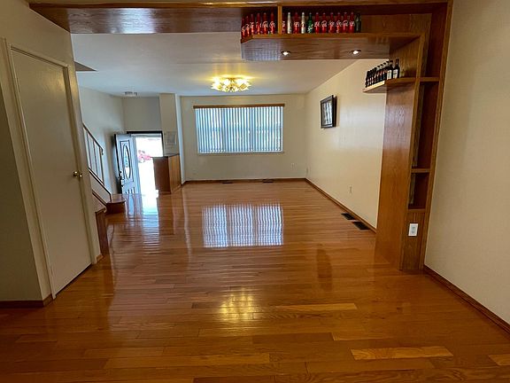 5th image of 9869 Garvey Dr