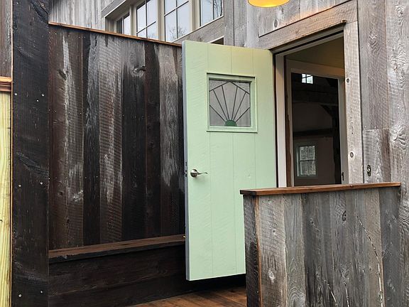 Private entrance and porch.