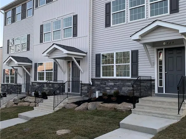424 S Union St #A, Nazareth, PA 18064