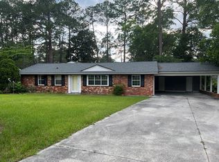 510 Forest Cir, Douglas, GA 31533