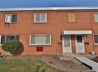 1545 Severn Ln, Wickliffe, OH 44092