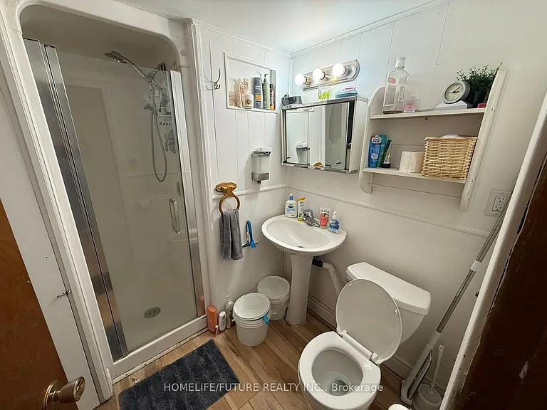 28 Raylawn Cres #BASEMENT — Photo 17